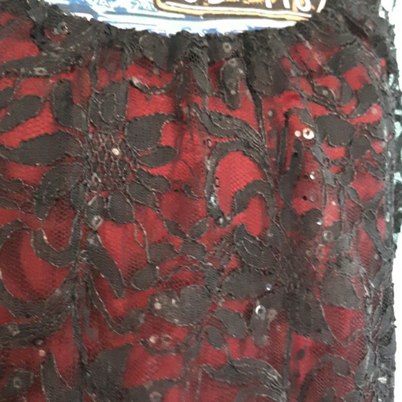 💋❤🖤sale❤🖤♦️Black lace over red dress♦️ - Picture 3 of 3